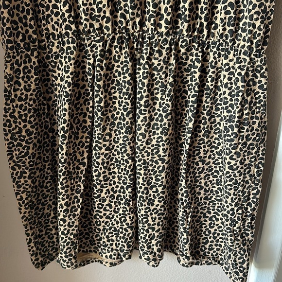 OLD NAVY Short Sleeve Animal Print Mini Dress - Picture 5 of 8